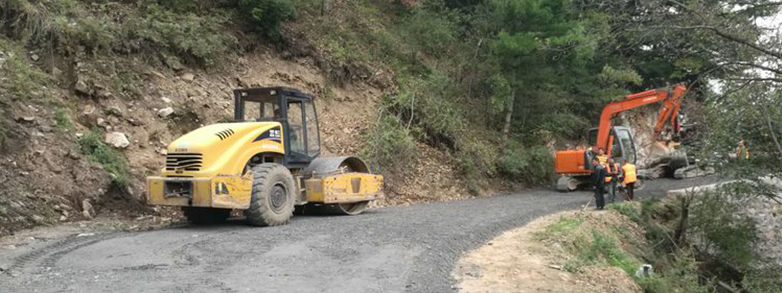 山區(qū)陡峭路段的路基填筑